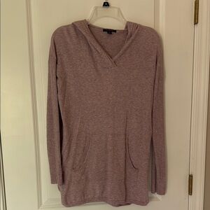 Cyrus Women's Sweater in Soft Pink